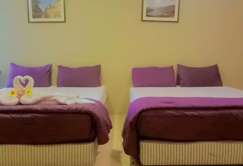 בית מלון כפרי New Town Klang