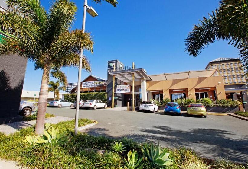 Nightcap At Hinterland Hotel Nerang