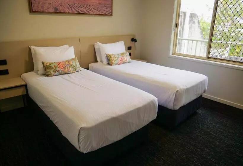 Nightcap At Hinterland Hotel Nerang