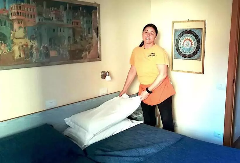 Hotel Ping Pong