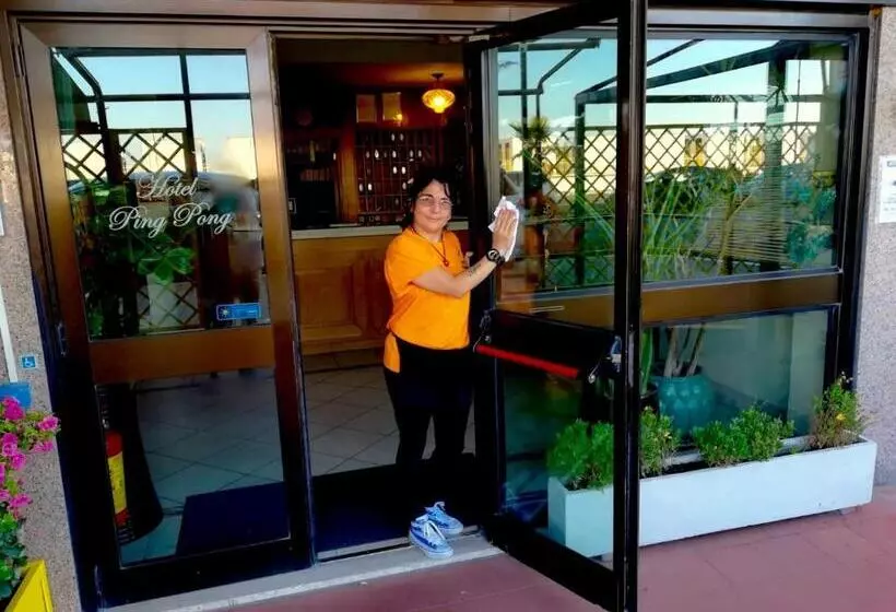 Hotel Ping Pong