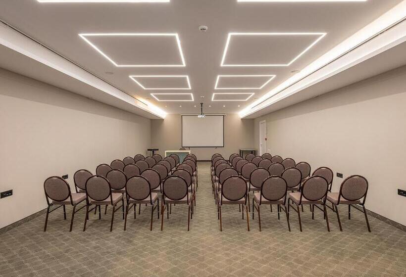 هتل Porto Platanias Village Resort