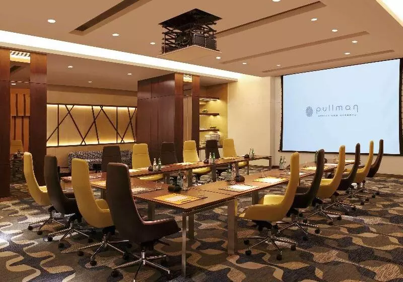 Pullman New Delhi Aerocity An Accor Hotels Brand