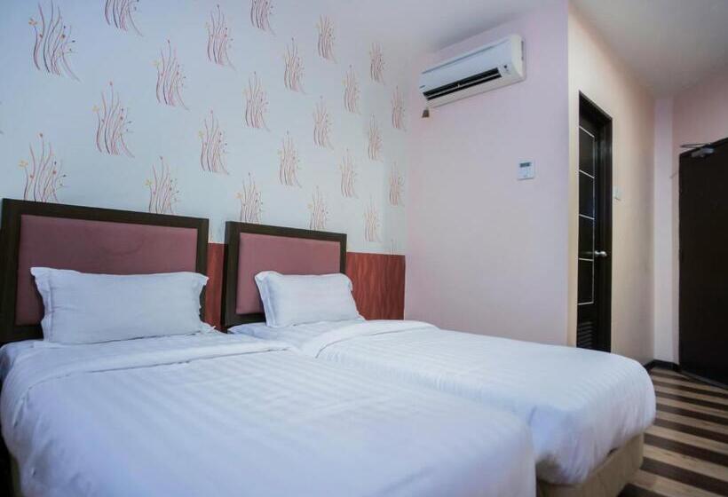 Sky Star Hotel At Klia Klia2