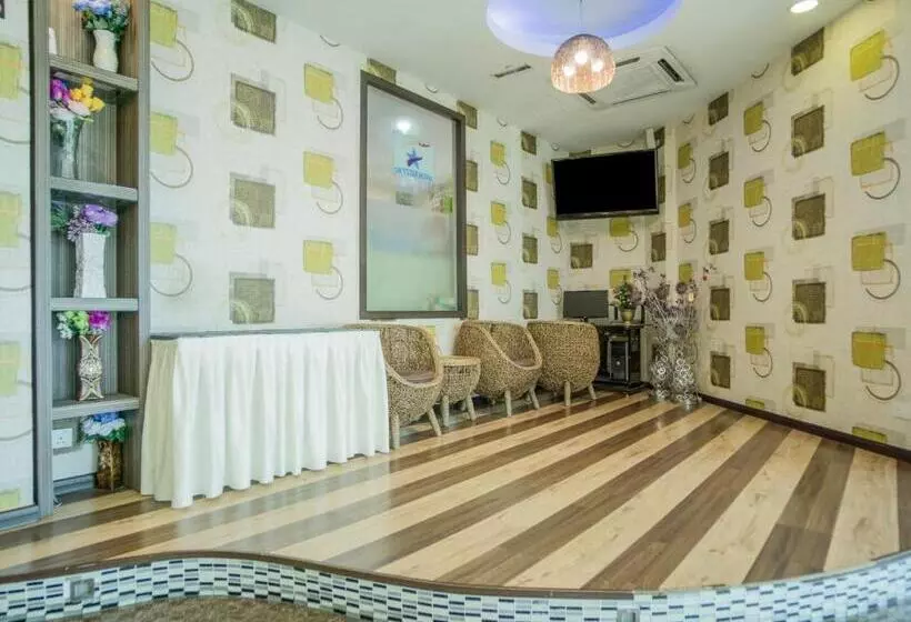 Sky Star Hotel At Klia Klia2