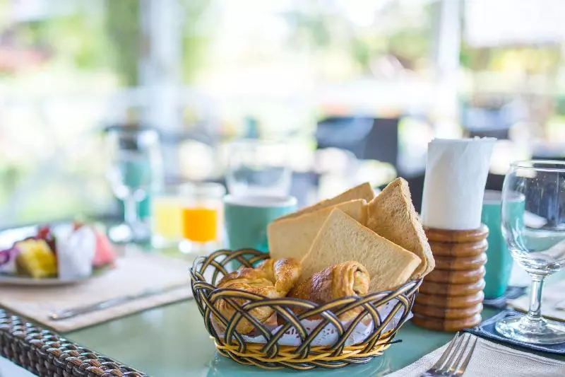 Hotel Thailife Wellness & Meditation Resort Sha Plus