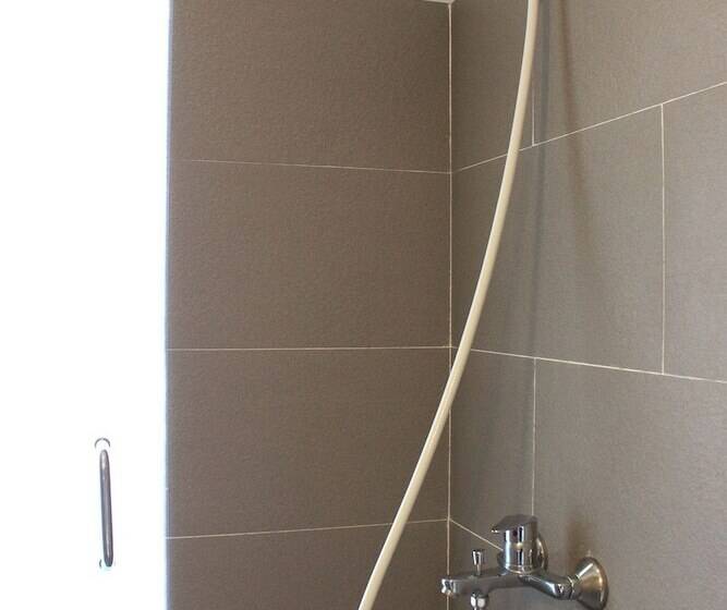 هتل The Alley Saigon