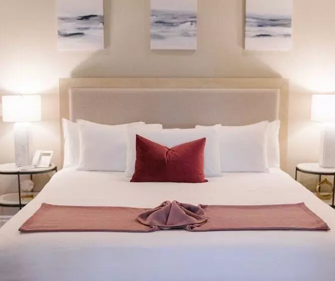 هتل The Rock House