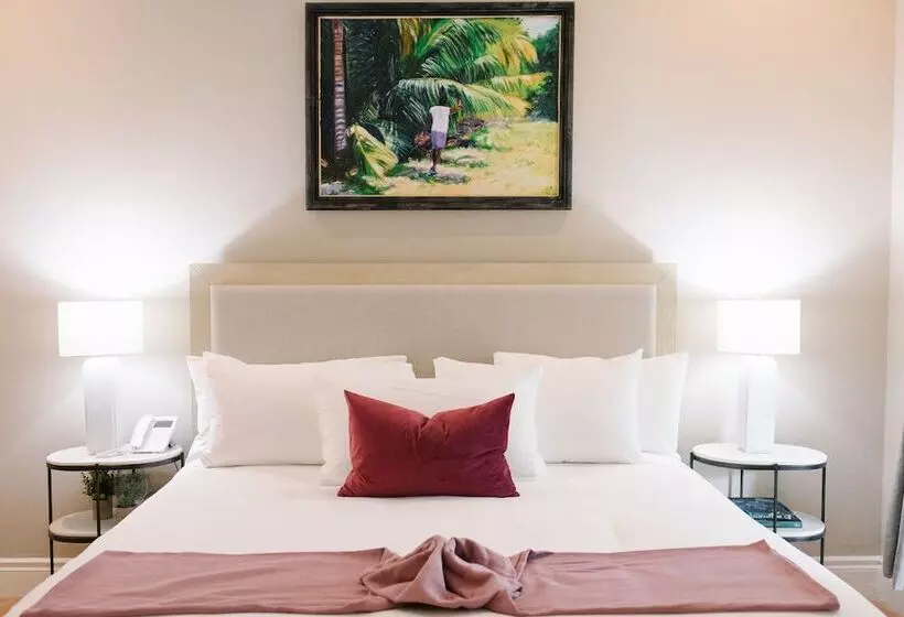 هتل The Rock House