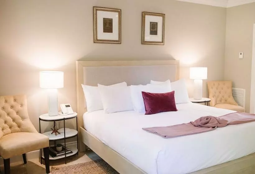 هتل The Rock House