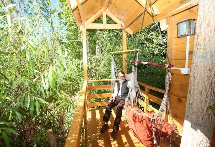 호텔 Lha Ri Sa Resort