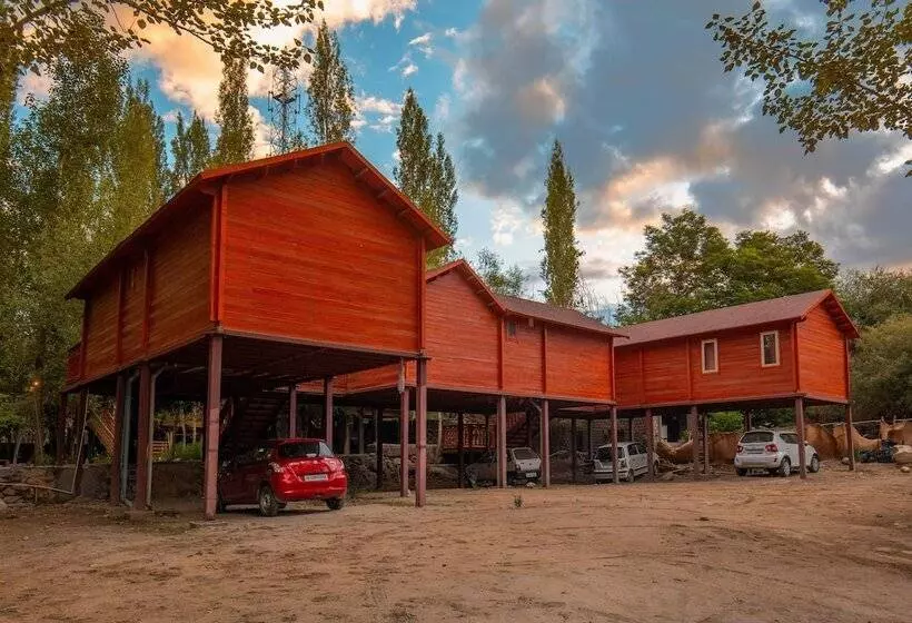 호텔 Lha Ri Sa Resort