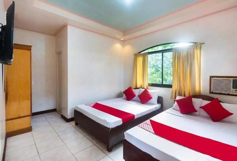 Hotel Reddoorz At Coco Grove Tourist Inn