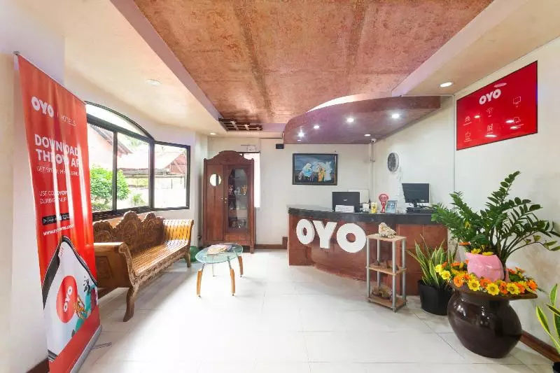 Hotel Reddoorz At Coco Grove Tourist Inn