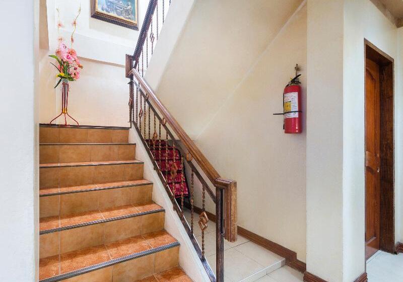 בית מלון כפרי Reddoorz At Coco Grove Tourist Inn