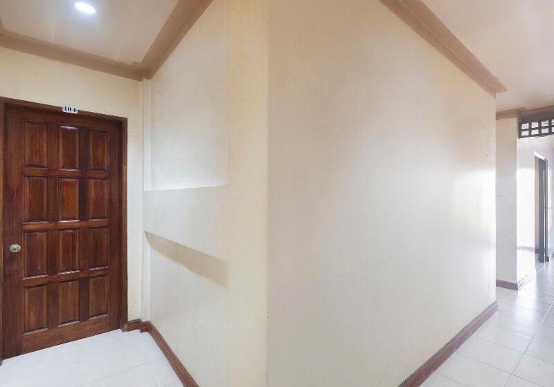 בית מלון כפרי Reddoorz At Coco Grove Tourist Inn