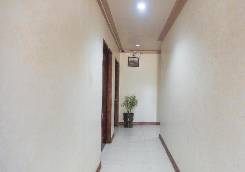 בית מלון כפרי Reddoorz At Coco Grove Tourist Inn