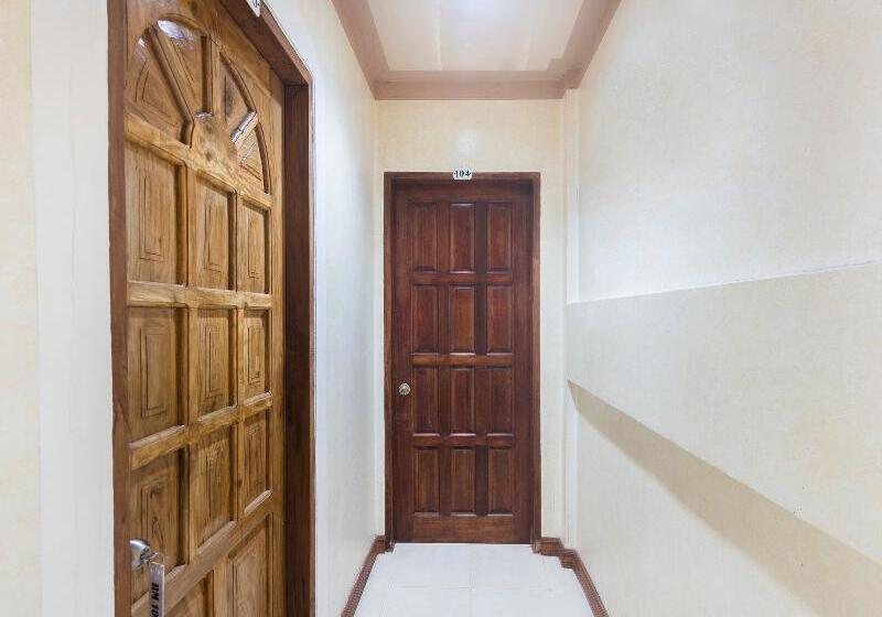 בית מלון כפרי Reddoorz At Coco Grove Tourist Inn