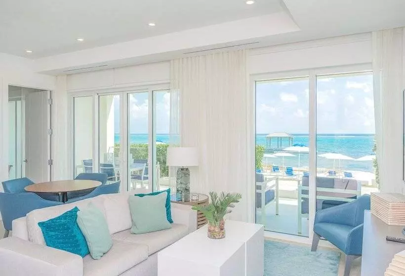 هتل Club Suites At Rum Point