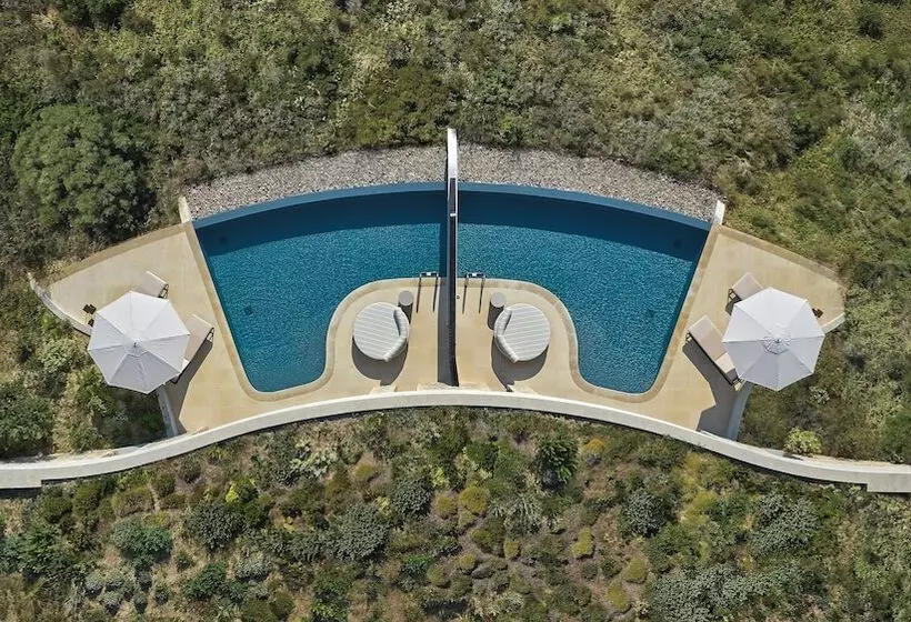 ホテル Mandarin Oriental, Costa Navarino