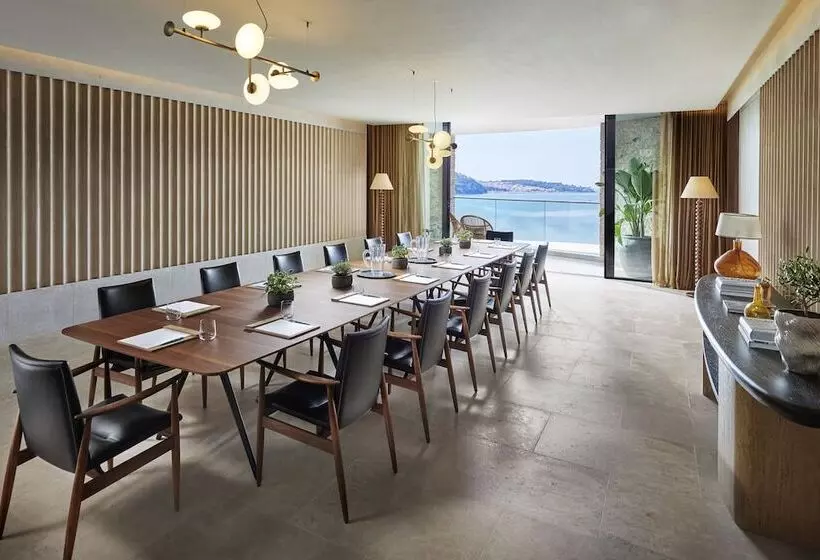 ホテル Mandarin Oriental, Costa Navarino