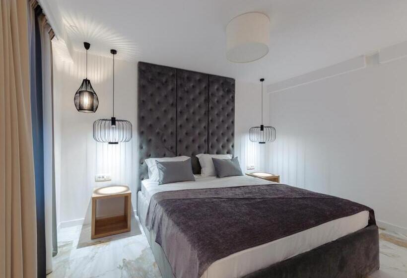 ペンション Royal Luxury Room