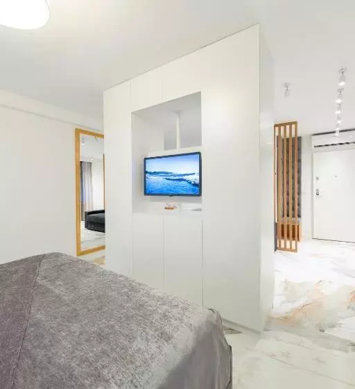 ペンション Royal Luxury Room