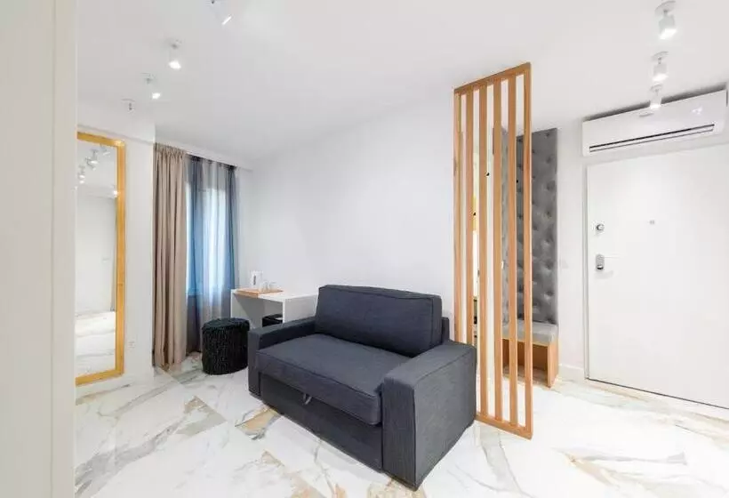 ペンション Royal Luxury Room