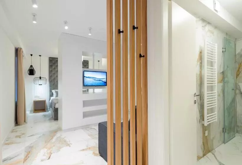 ペンション Royal Luxury Room