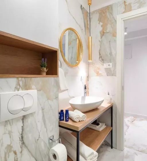 ペンション Royal Luxury Room