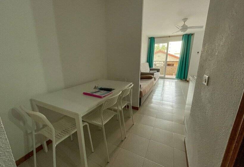 Apartamentos Bernat Pie de Playa 3000