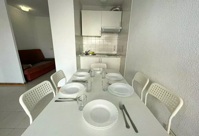 Apartamentos Bernat Pie de Playa 3000