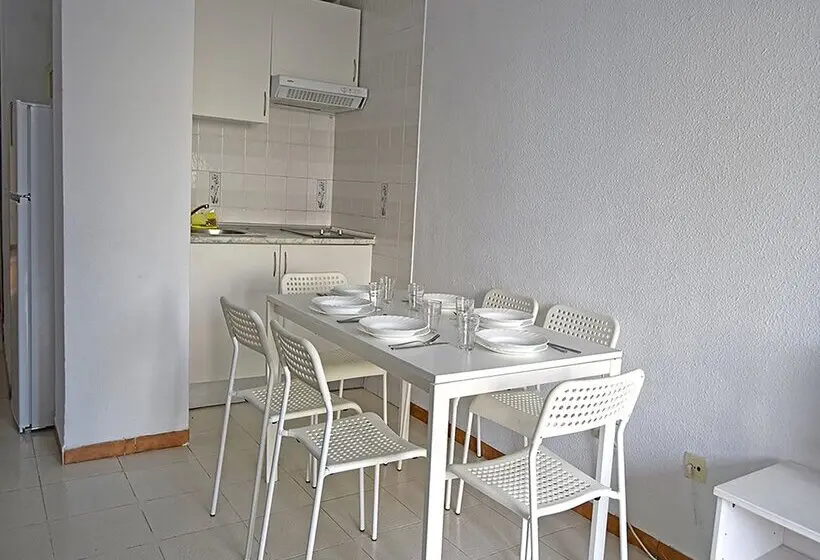 Apartamentos Bernat Pie de Playa 3000