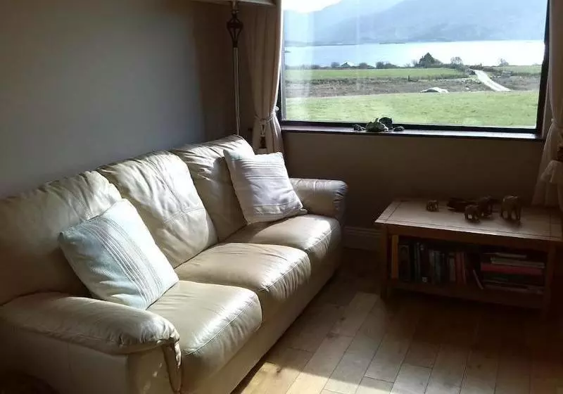 مبيت وإفطار Currane Lodge Bed&Breakfast