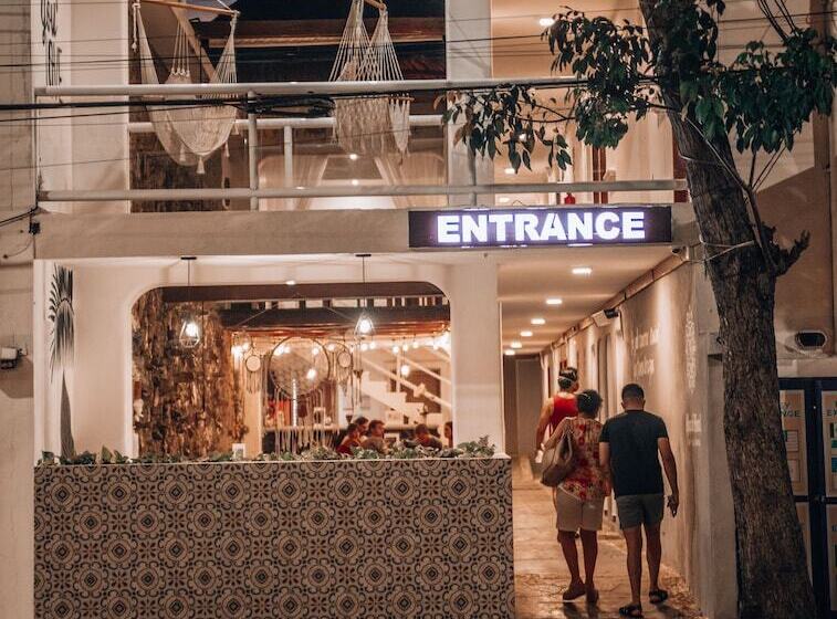 בית מלון כפרי Ahava