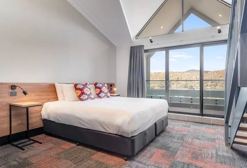 Hotelli Banjo Paterson Inn