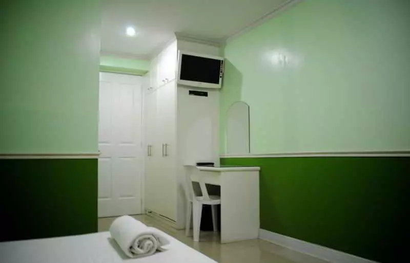 酒店 Cebu Fiesta Business Suites