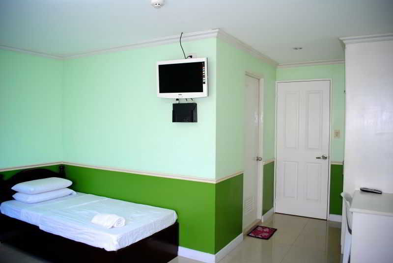 فندق Cebu Fiesta Business Suites