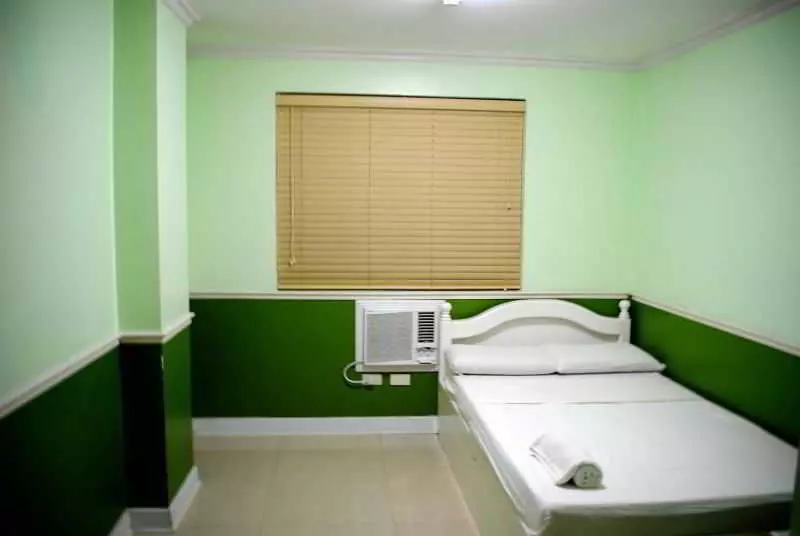 酒店 Cebu Fiesta Business Suites