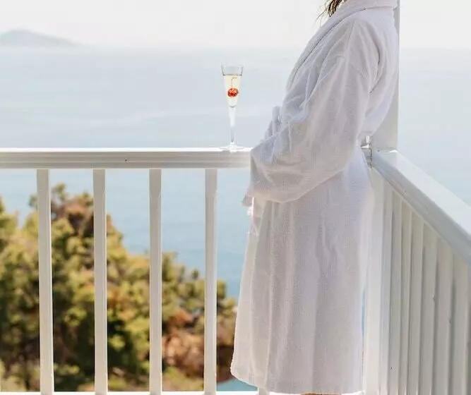 هتل Ikion Eco Boutique