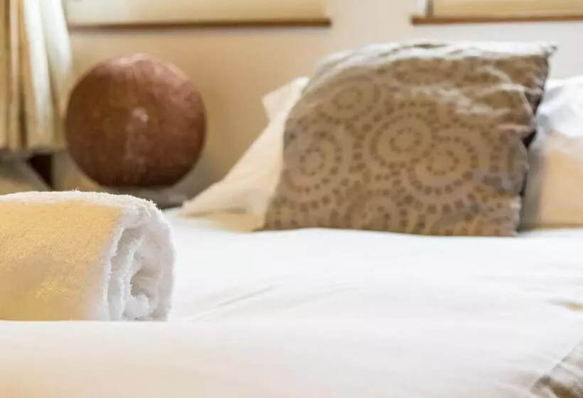 Отель Jam Lodge Niseko