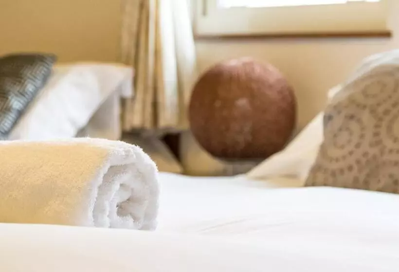 Отель Jam Lodge Niseko