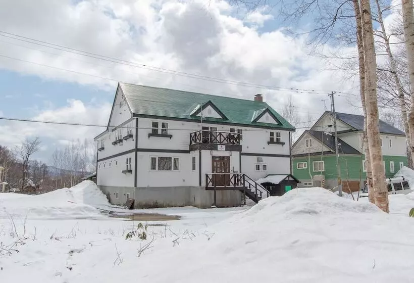 Отель Jam Lodge Niseko