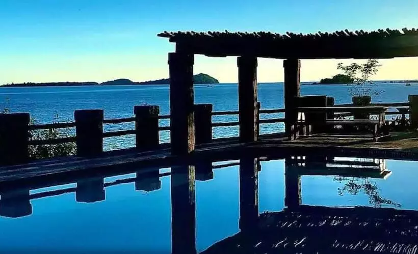 هتل Lake Safari Lodge