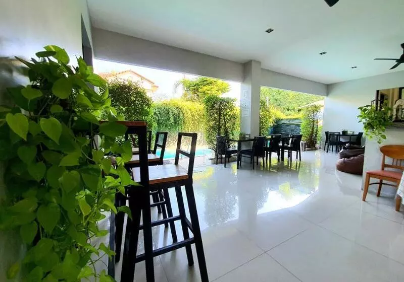 Lemonade Phuket Hotel Sha Plus