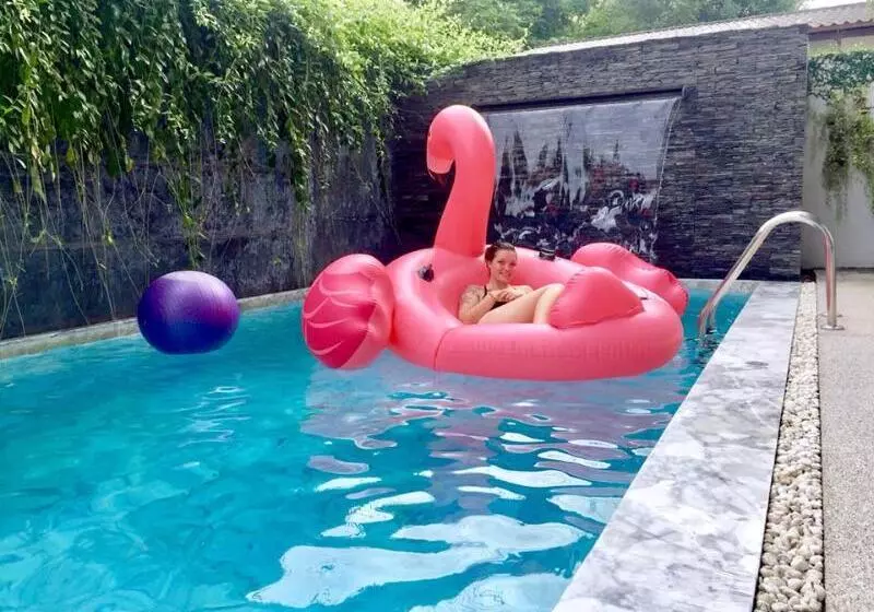 Lemonade Phuket Hotel Sha Plus