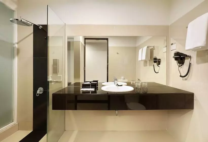 هتل Neo Palma Palangkaraya By Aston