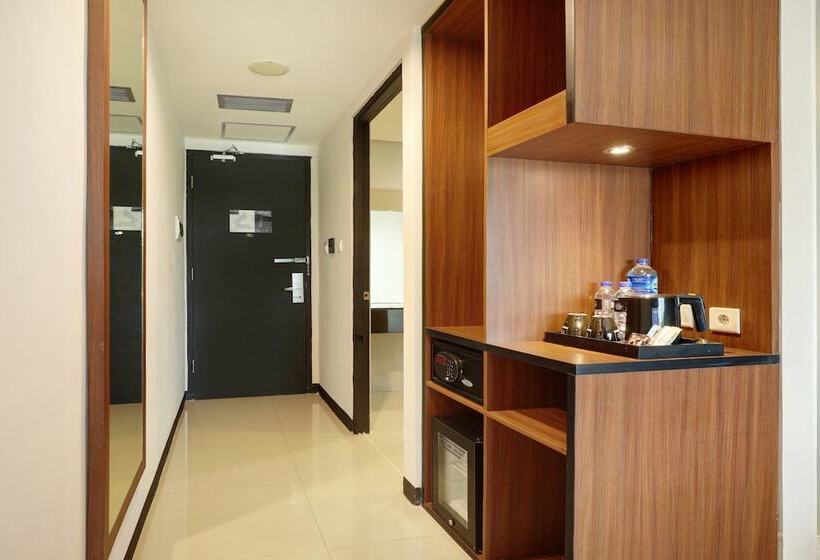 בית מלון כפרי Neo Palma  Palangkaraya By Aston