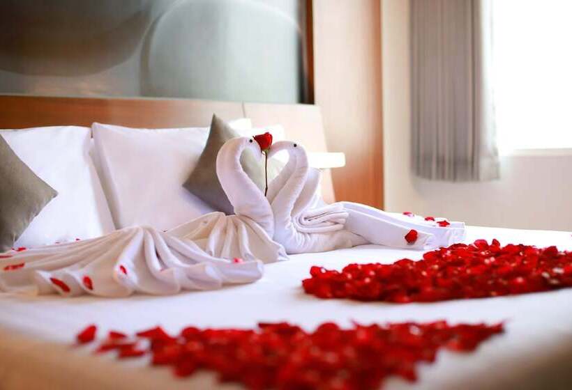 בית מלון כפרי Neo Palma  Palangkaraya By Aston