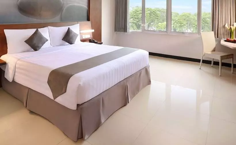 هتل Neo Palma Palangkaraya By Aston